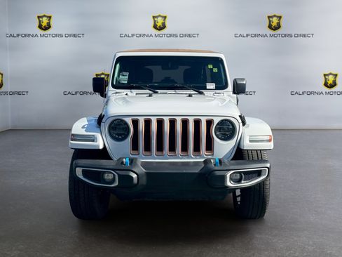Used 2022 Jeep Wrangler Unlimited Sahara AWD/4WD image 8