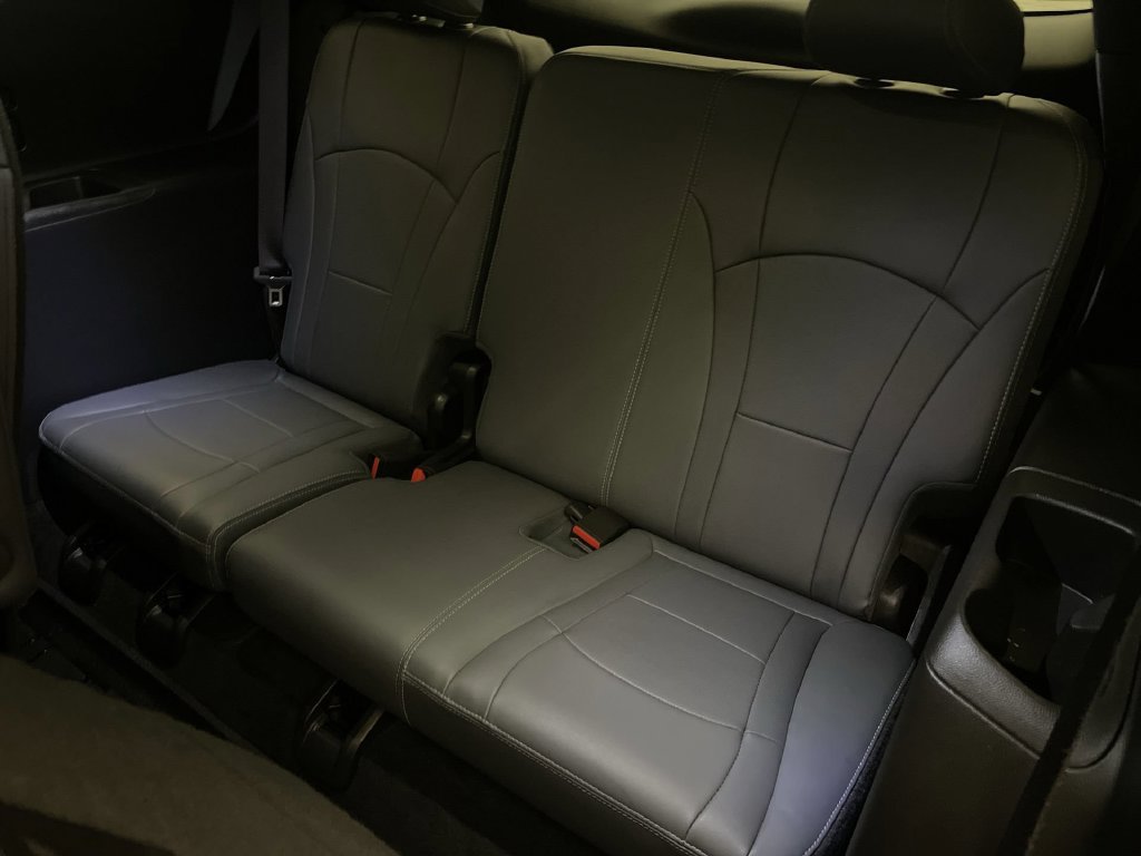 Used 2024 Buick Enclave Essence w/ LPO, Floor Liner Package FWD image 28