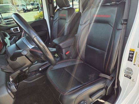 Used 2021 Jeep Gladiator Rubicon AWD/4WD image 11