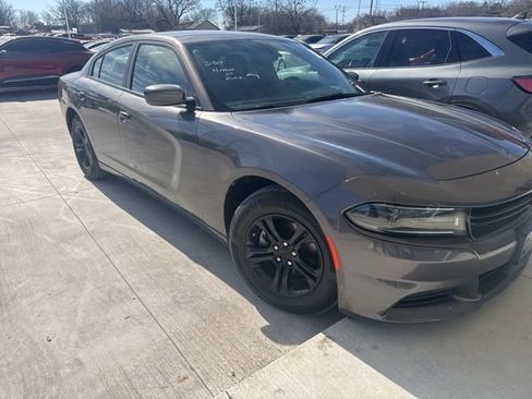 Used 2022 Dodge Charger SXT image 1