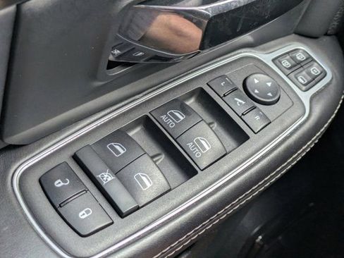 Used 2024 RAM 2500 Limited AWD/4WD image 19