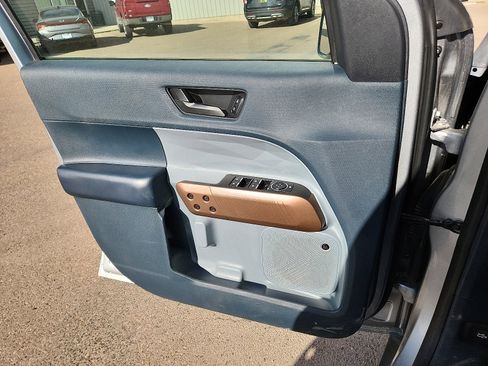 Used 2023 Ford Maverick Lariat w/ Lariat Luxury Package image 13