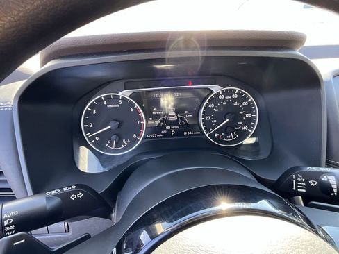 Used 2021 Nissan Rogue SV image 32