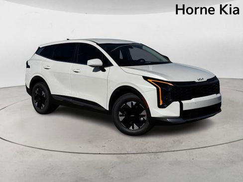 New 2026 Kia Sportage LX image 2