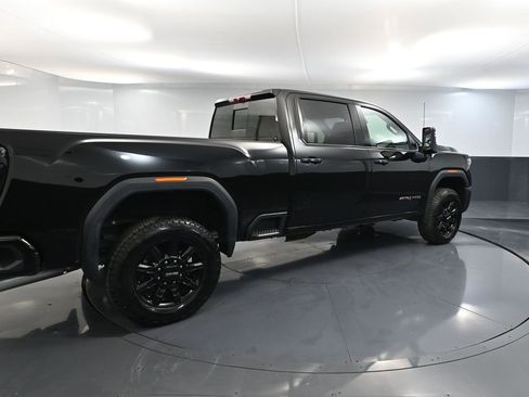 Used 2025 GMC Sierra 3500 AT4 AWD/4WD image 6