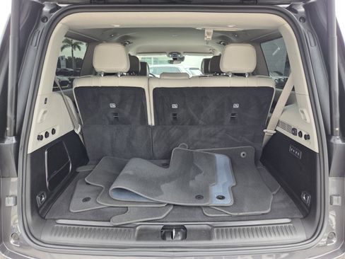 Used 2022 Jeep Wagoneer Series III w/ Convenience Group I RWD image 15