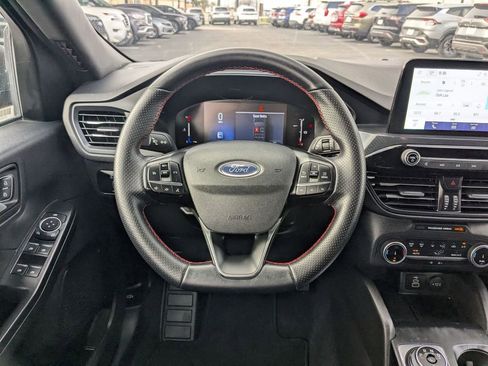 Used 2025 Ford Escape ST-Line image 16