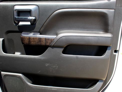 Used 2015 GMC Sierra 3500 Denali image 18