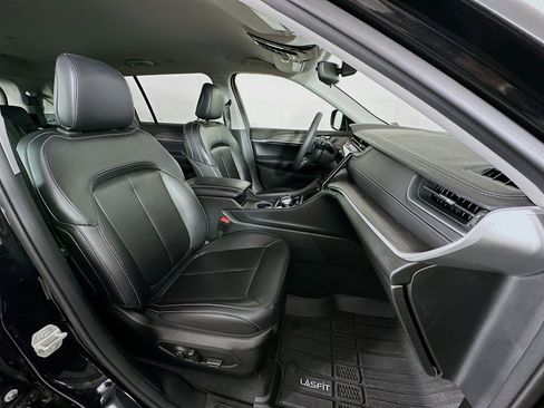 Used 2023 Jeep Grand Cherokee L Limited image 34