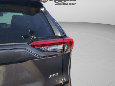 Certified 2022 Toyota RAV4 XLE w/ Convenience Package image 16