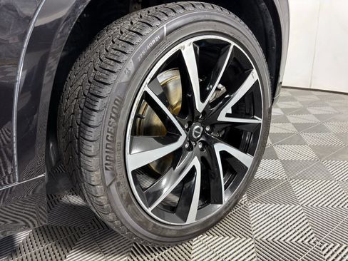 Used 2020 Volvo XC90 T6 Momentum image 8