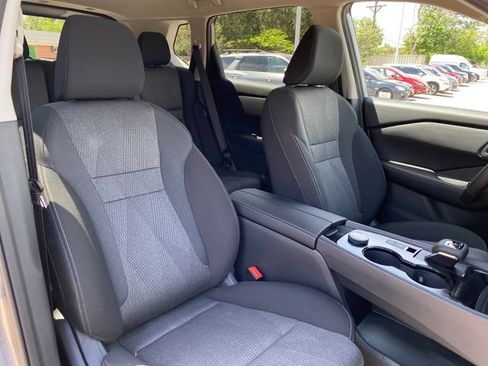 New 2026 Nissan Rogue SV w/ Cold Weather Package AWD/4WD image 9