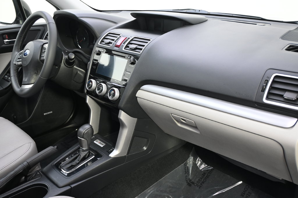 Used 2016 Subaru Forester 2.5i Touring w/ Eyesight & Navigation System AWD/4WD image 15
