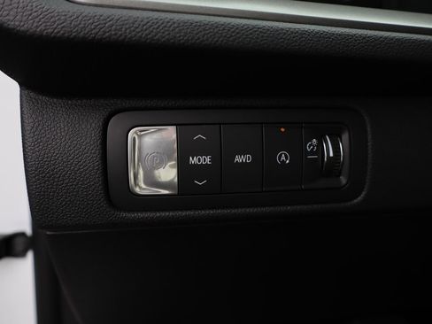 New 2026 Chevrolet Traverse LT w/ Sun and Wheel Package image 12