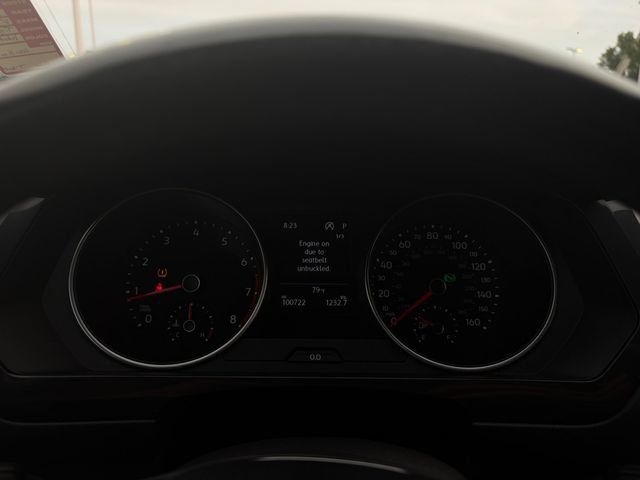 Used 2018 Volkswagen Tiguan SE FWD image 10