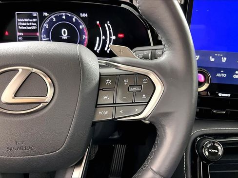 Used 2023 Lexus NX 350 Premium image 23