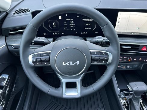 New 2025 Kia K5 EX image 10