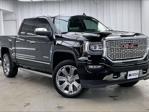 Used 2018 GMC Sierra 1500 Denali w/ Denali Ultimate Package AWD/4WD image 36