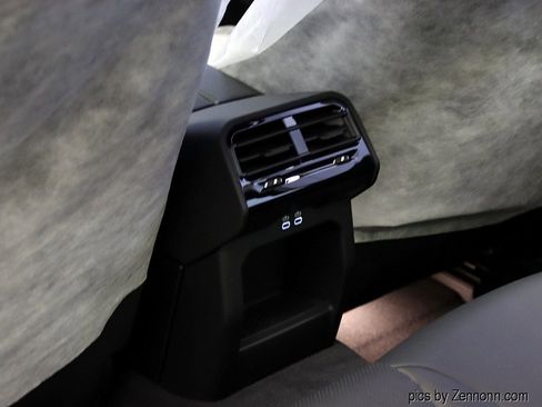 Used 2026 BMW 550e xDrive w/ Executive Package image 26