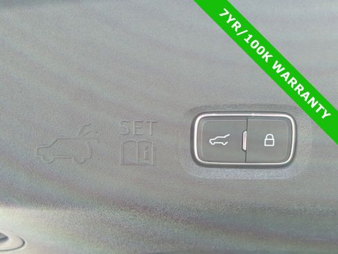 Certified 2025 Ford Expedition Platinum AWD/4WD image 15