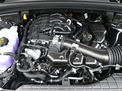 New 2025 Jeep Grand Cherokee Limited w/ Trailer Tow Package image 33