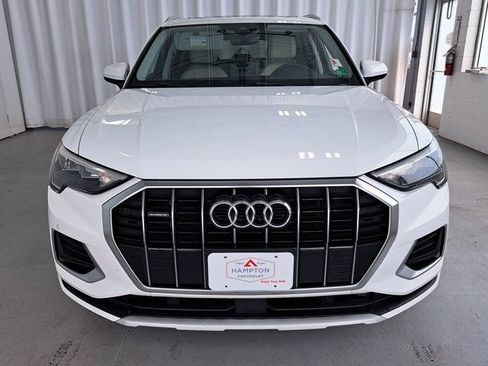 Used 2020 Audi Q3 2.0T Premium w/ Convenience Package AWD/4WD image 3