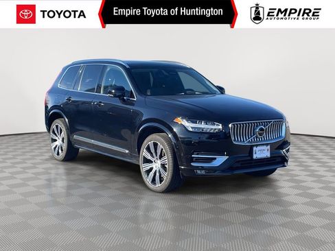 Used 2023 Volvo XC90 B6 Ultimate w/ Protection Package image 1