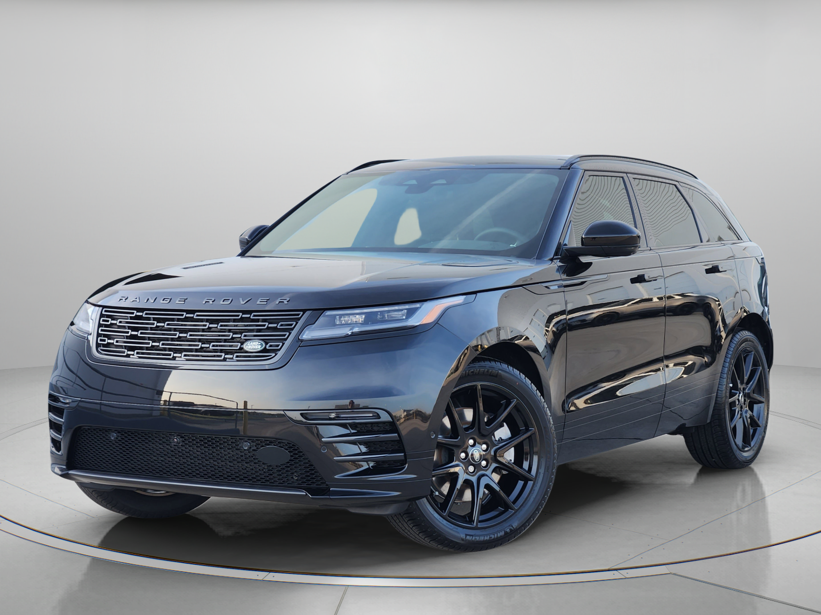 New 2026 Land Rover Range Rover Velar Dynamic SE AWD/4WD image 1