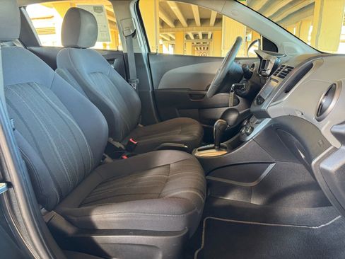 Used 2016 Chevrolet Sonic LT image 23