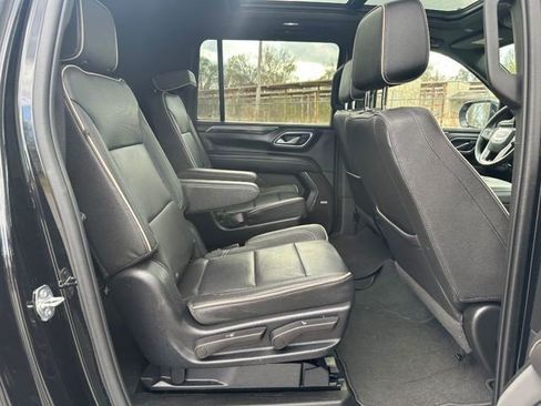 Used 2023 GMC Yukon XL SLT w/ Max Trailering Package image 6