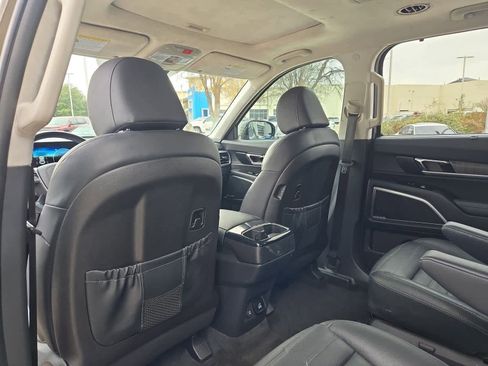 Used 2023 Kia Telluride SX Prestige image 17