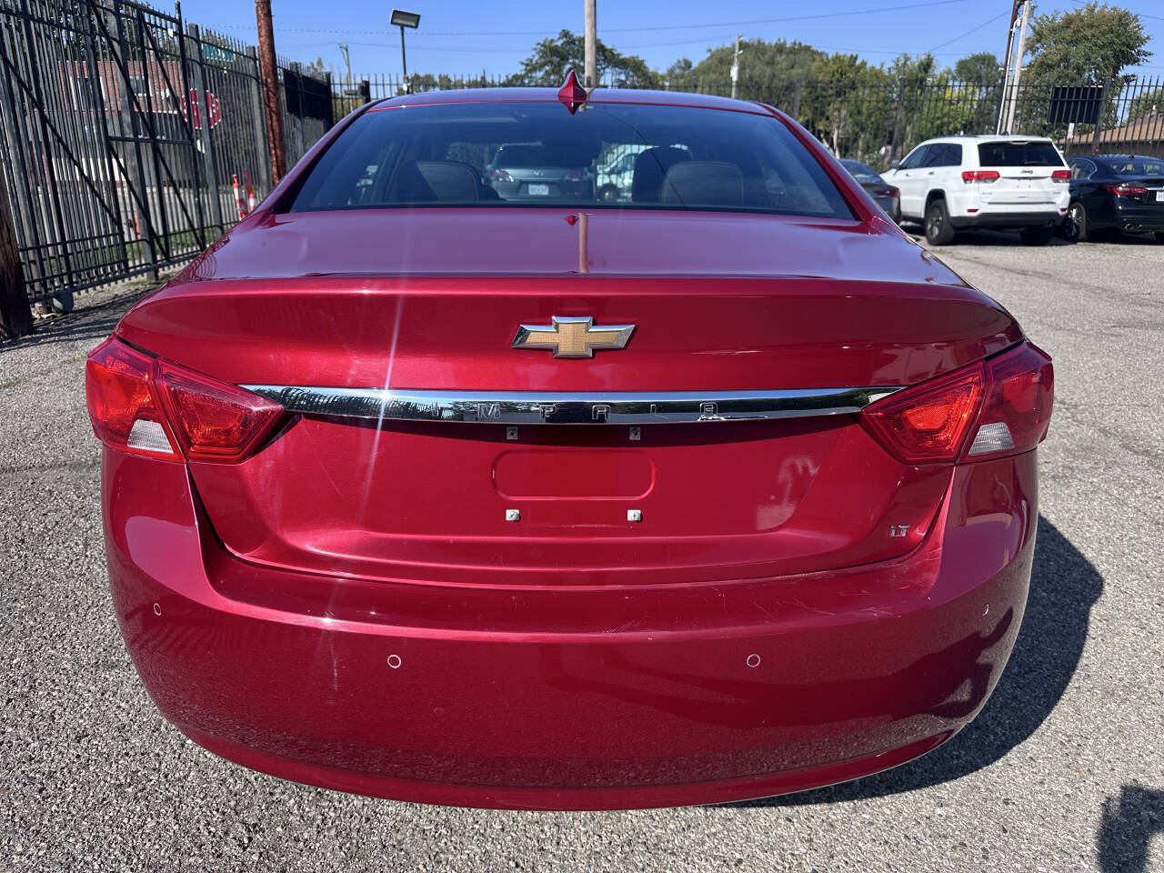 Used 2015 Chevrolet Impala LT w/ Convenience Package FWD image 12
