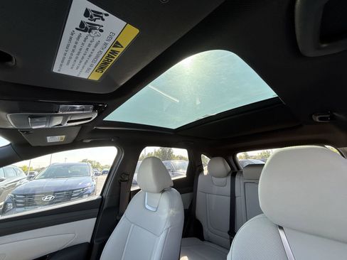 Used 2025 Hyundai Tucson Limited image 25