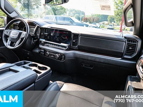 Used 2025 GMC Sierra 1500 SLT RWD image 29