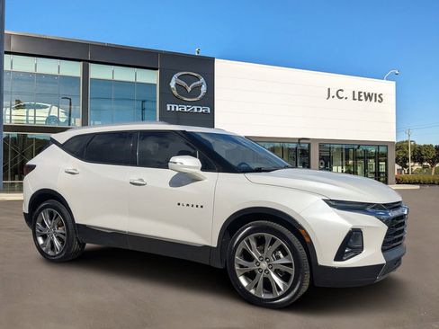 Used 2022 Chevrolet Blazer Premier w/ Enhanced Convenience Package FWD image 1