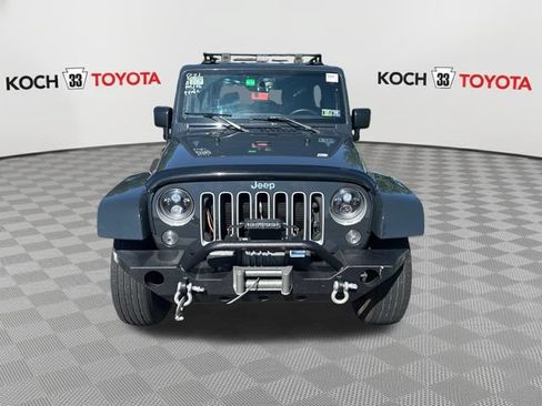 Used 2016 Jeep Wrangler Unlimited Sahara w/ Connectivity Group AWD/4WD image 2