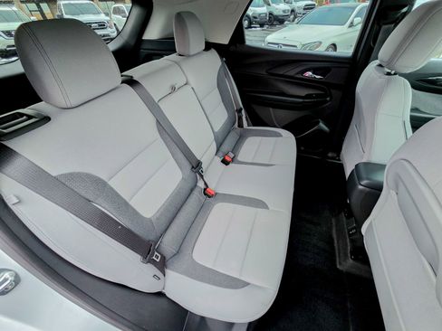 Used 2026 Chevrolet TrailBlazer LT w/ Convenience Package image 32