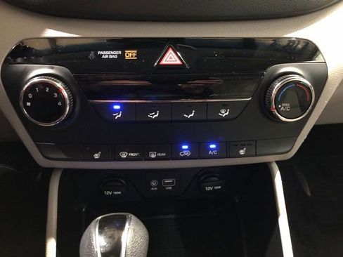 Used 2018 Hyundai Tucson SEL image 16