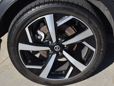 Used 2022 Nissan Rogue Sport SL AWD/4WD image 12
