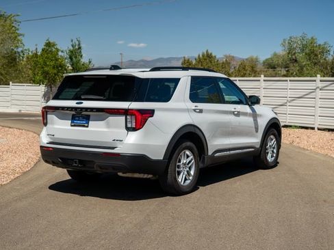 Certified 2025 Ford Explorer Active AWD/4WD image 4