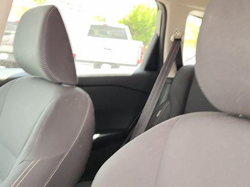 Used 2024 Nissan Rogue S AWD/4WD image 34