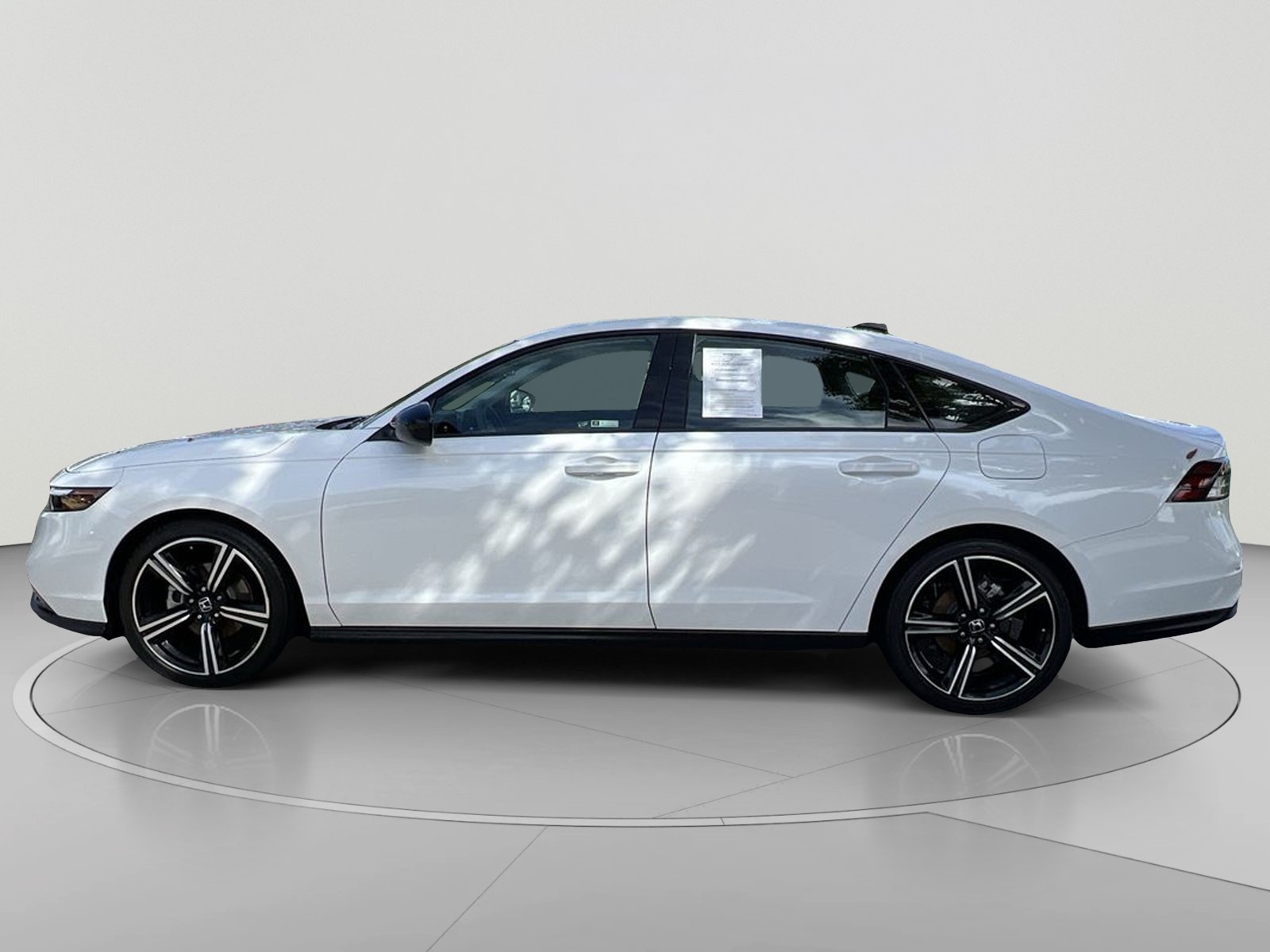 Used 2026 Honda Accord SE image 2