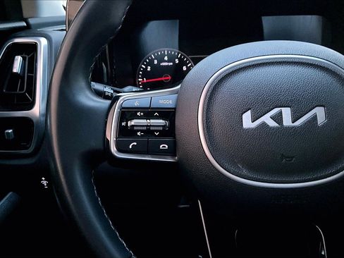 Used 2022 Kia Sorento SX image 18