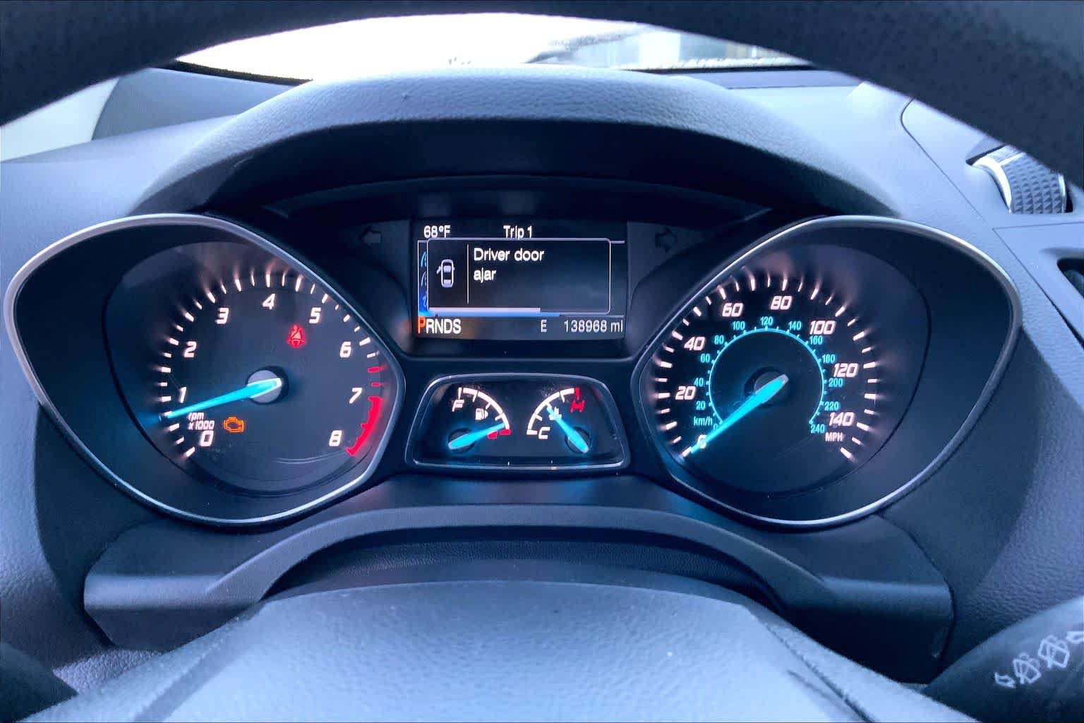 Used 2014 Ford Escape SE w/ Equipment Group 201A FWD image 23