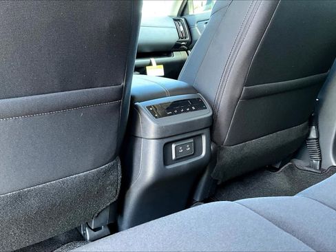 New 2026 Nissan Pathfinder SV image 19