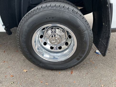 Used 2025 RAM 3500 Laramie image 17