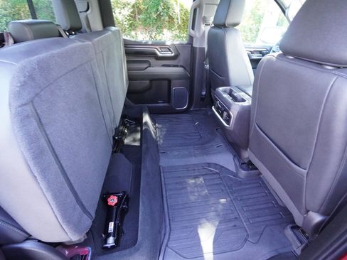 Used 2024 GMC Sierra 1500 SLT w/ SLT Premium Plus Package AWD/4WD image 33