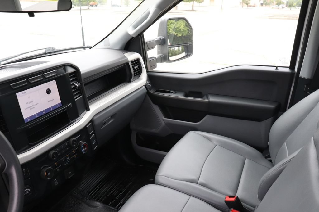 Used 2023 Ford F250 XL w/ XL Driver Assist Package RWD image 13