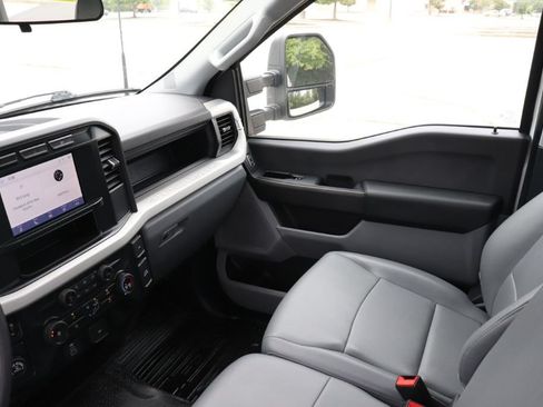 Used 2023 Ford F250 XL w/ XL Driver Assist Package RWD image 13