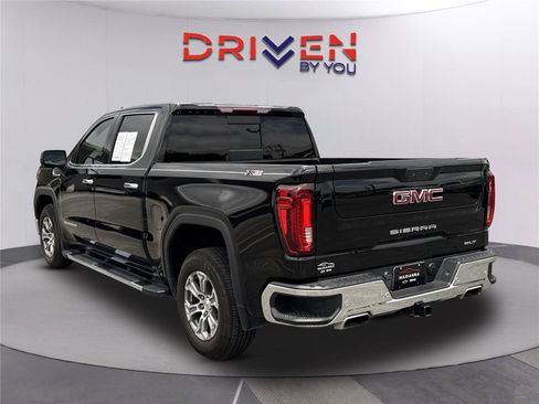 Used 2021 GMC Sierra 1500 SLT w/ SLT Convenience Package AWD/4WD image 6